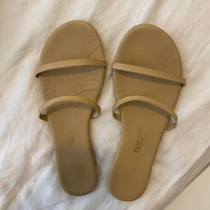 TKEE’s sandals